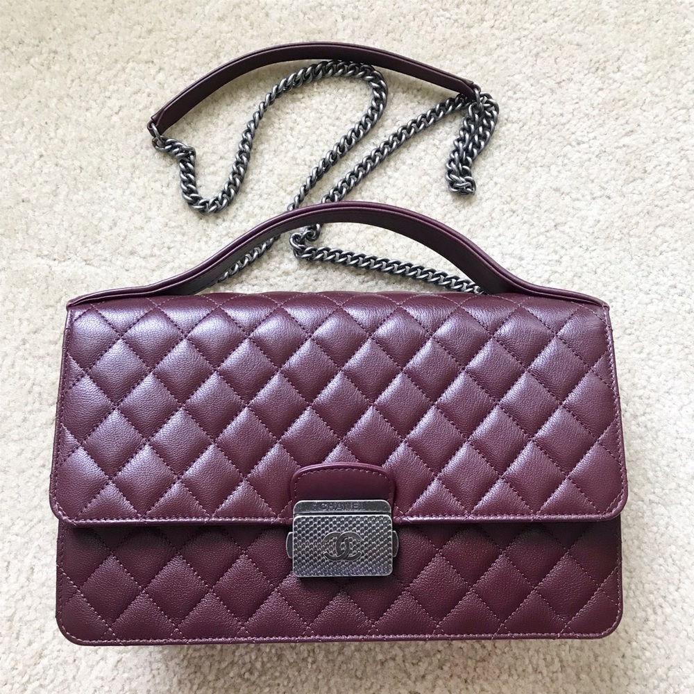 NWOT 100% Authentic Chanel Quilted Purse